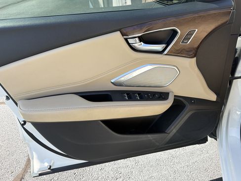 Used 2019 Acura RDX AWD w/ Advance Package image 24