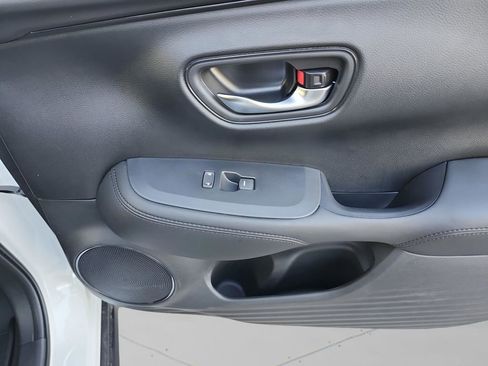 New 2026 Honda HR-V LX image 23