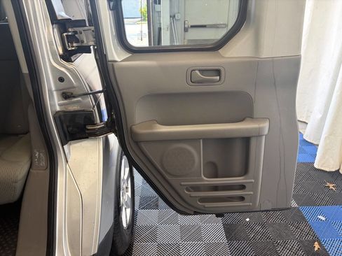 Used 2010 Honda Element EX image 10