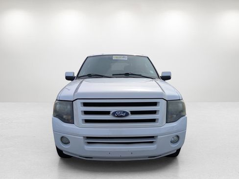 Used 2010 Ford Expedition Limited image 2