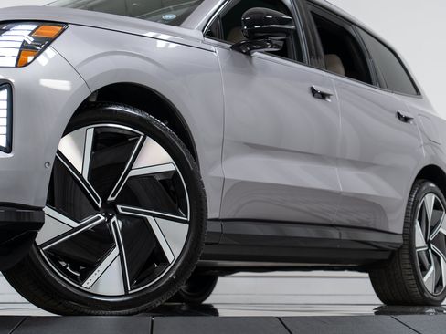 New 2026 Volvo EX90 Ultra AWD/4WD image 29