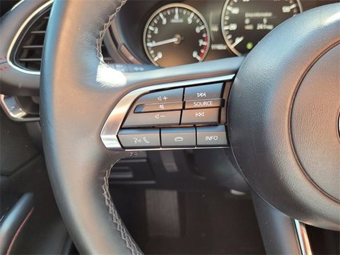 Used 2024 MAZDA MAZDA3 s image 29