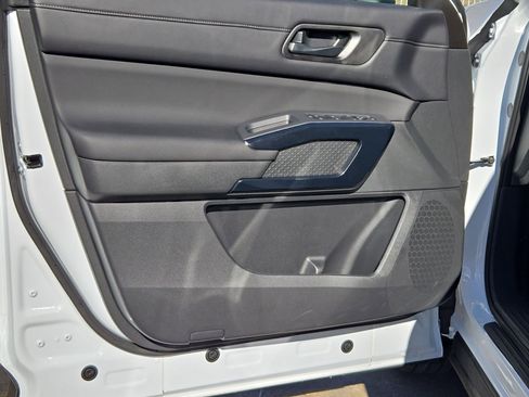 New 2026 Nissan Pathfinder SV AWD/4WD image 11