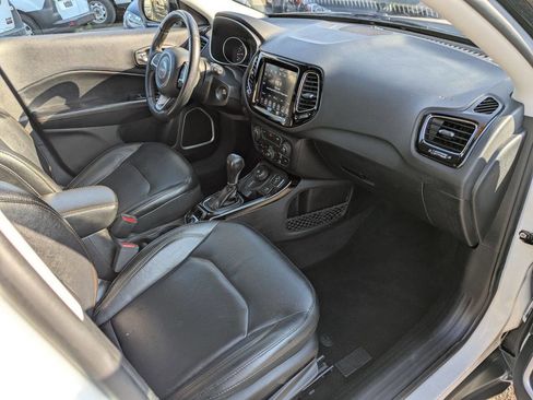 Used 2019 Jeep Compass Limited image 10