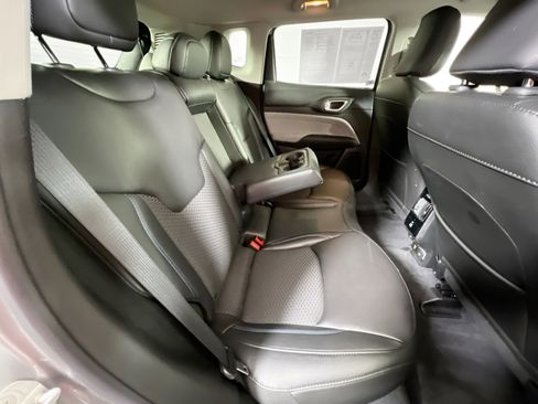 Used 2022 Jeep Compass Latitude w/ Convenience Group image 25