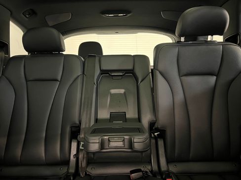 Used 2023 Audi Q7 3.0T Prestige w/ Prestige Package image 31