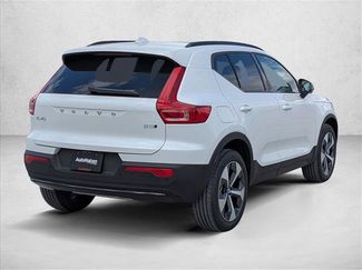 New 2026 Volvo XC40 B5 Plus w/ Protection Package Premier AWD/4WD video 2