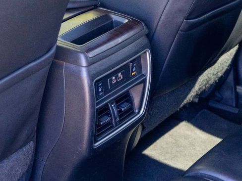 Used 2019 Nissan Murano Platinum w/ Cargo Package image 43