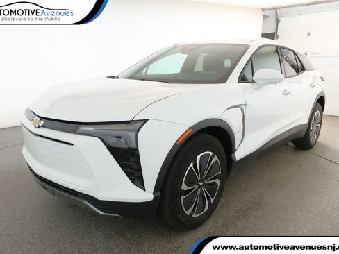 Used 2024 Chevrolet Blazer EV LT image 1