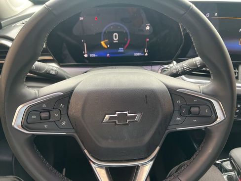 Used 2025 Chevrolet Trax ACTIV w/ Driver Confidence Package FWD image 12