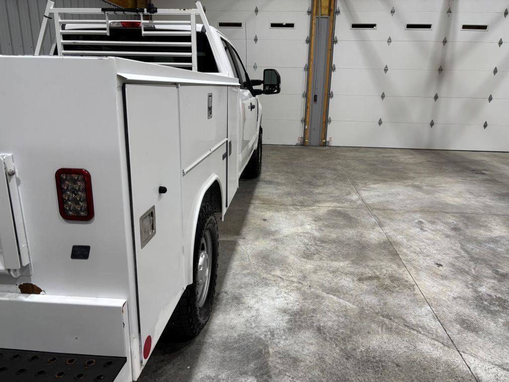 Used 2017 Ford F250 XL w/ Power Equipment Group AWD/4WD image 10