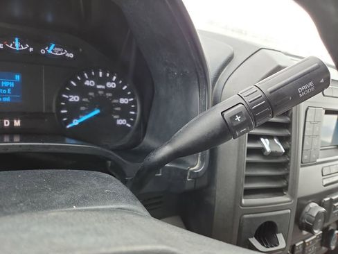 Used 2020 Ford F550 2WD Regular Cab Super Duty image 24