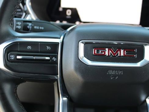 Used 2024 GMC Canyon Elevation image 17