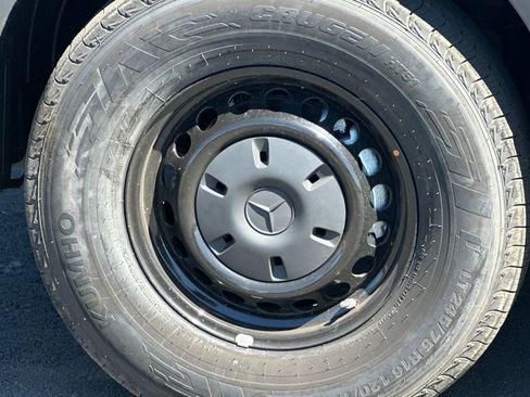 New 2025 Mercedes-Benz Sprinter 2500 image 31