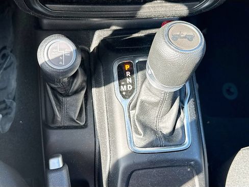 Used 2023 Jeep Wrangler Unlimited AWD/4WD image 18