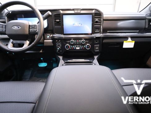 New 2026 Ford F250 Lariat w/ Chrome Package image 13