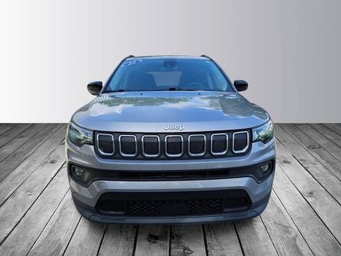 Used 2022 Jeep Compass Latitude FWD image 8