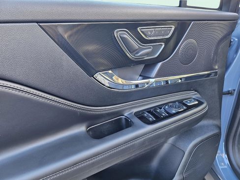 New 2026 Lincoln Corsair Reserve w/ Jet Appearance Package image 10