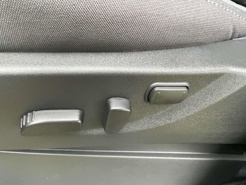 New 2026 Nissan Frontier SV w/ SV Convenience Package image 13