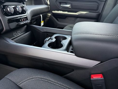 New 2026 RAM 1500 Express AWD/4WD image 19