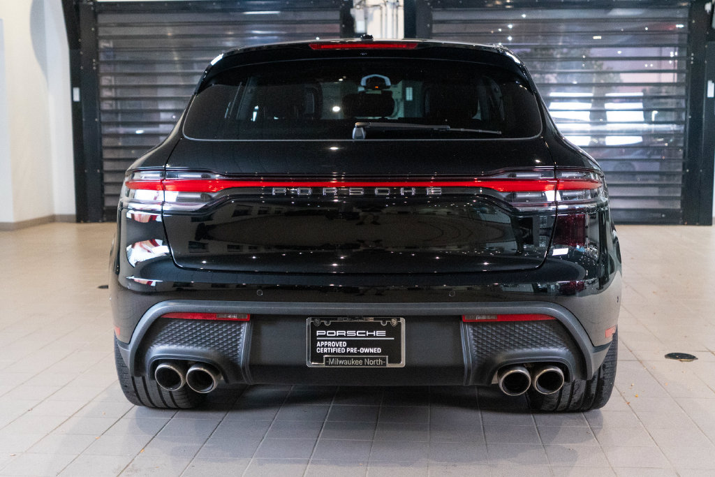 Certified 2023 Porsche Macan S AWD/4WD image 9