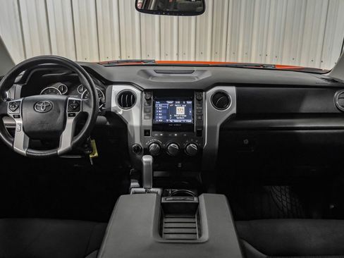 Used 2017 Toyota Tundra SR5 image 13