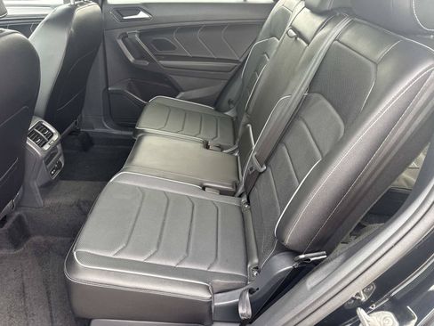 Certified 2024 Volkswagen Tiguan SEL R-Line AWD/4WD image 17