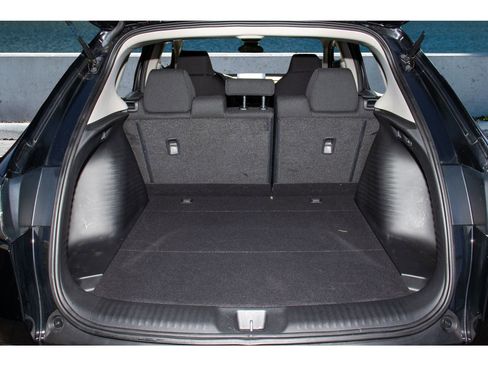 Certified 2023 Honda HR-V LX image 9