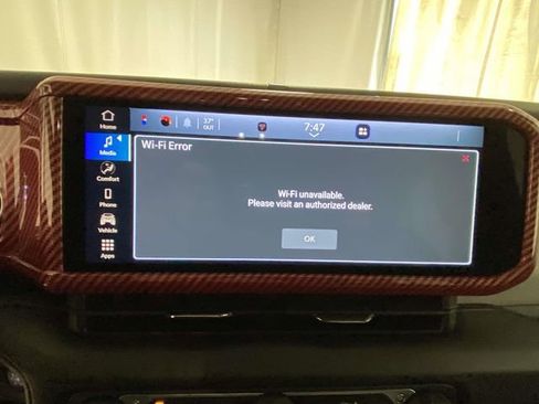 Used 2024 Jeep Wrangler Sport image 15