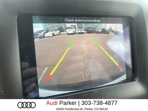 Used 2019 Jeep Cherokee Latitude Plus w/ Cold Weather Group AWD/4WD image 5