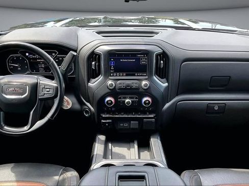 Used 2020 GMC Sierra 2500 AT4 w/ AT4 Premium Package AWD/4WD image 8
