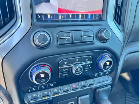 Used 2021 Chevrolet Silverado 1500 LTZ w/ LTZ Premium Package image 34