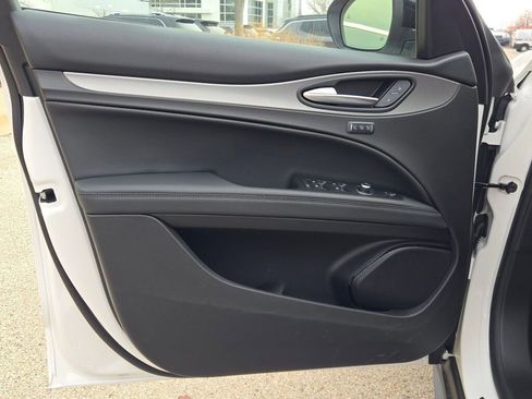 New 2025 Alfa Romeo Stelvio Sprint image 21