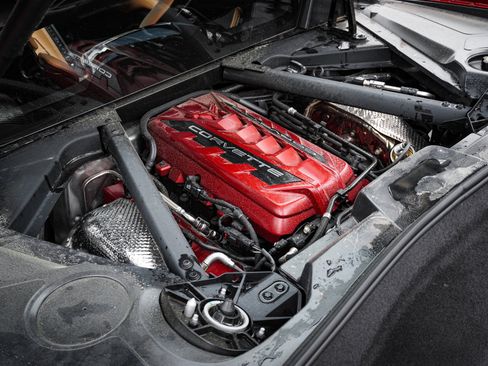 Used 2022 Chevrolet Corvette Stingray Preferred Cpe w/ Z51 Performance Package RWD image 29
