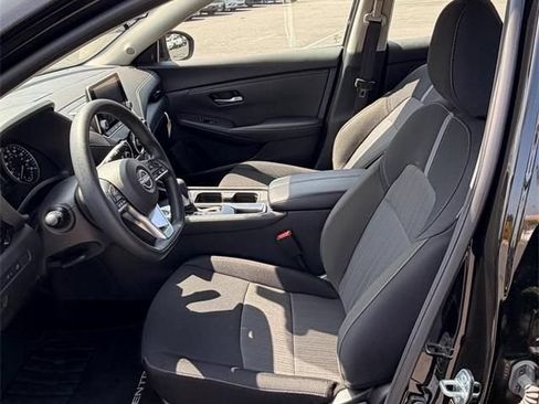 Used 2025 Nissan Sentra SV FWD image 28