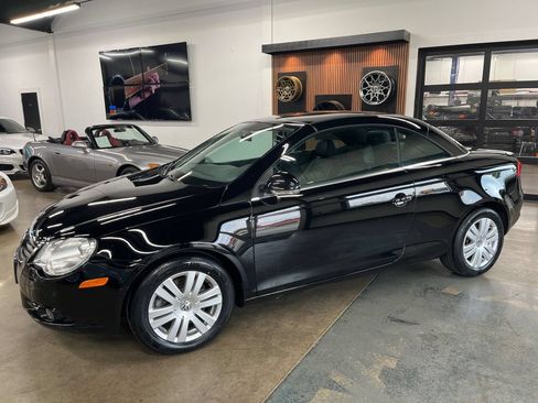 Used 2008 Volkswagen Eos Komfort FWD image 8