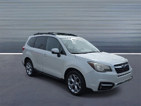 Used 2018 Subaru Forester 2.5i Touring w/ Popular Package #2 image 2