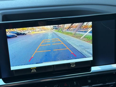 Used 2025 Chevrolet Silverado 1500 LT w/ Protection Package image 24