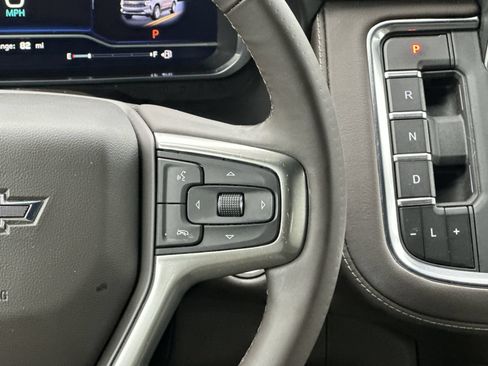 Used 2023 Chevrolet Tahoe Z71 w/ Luxury Package AWD/4WD image 21