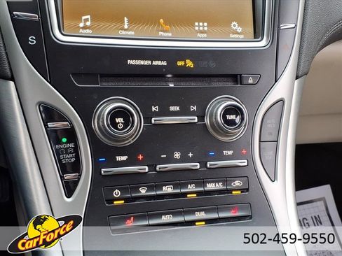 Used 2019 Lincoln Nautilus FWD image 25