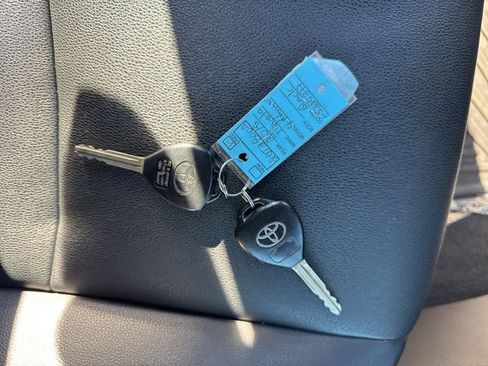 Used 2015 Toyota 4Runner Trail Premium image 35