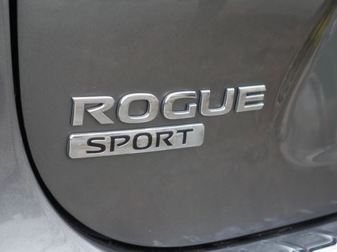 Used 2017 Nissan Rogue Sport SL image 20