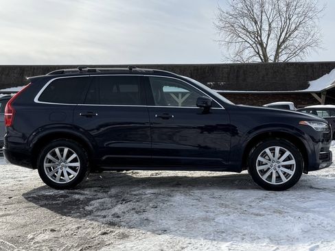 Used 2017 Volvo XC90 T6 Momentum w/ Protection Package image 6