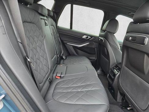 Used 2024 BMW X5 xDrive40i w/ Parking Assistance Package image 21