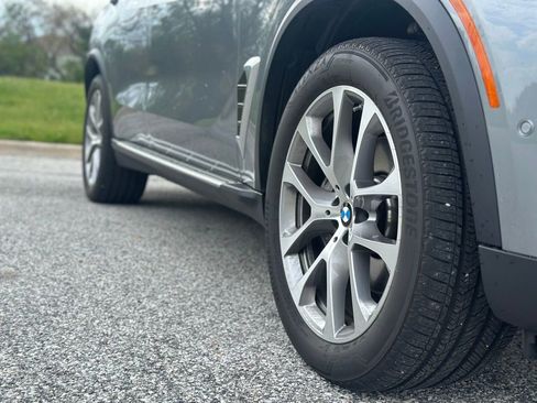 Used 2026 BMW X5 xDrive40i AWD/4WD image 11