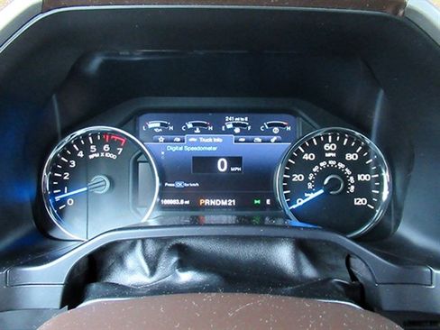 Used 2015 Ford F150 King Ranch w/ Equipment Group 601A Luxury image 19