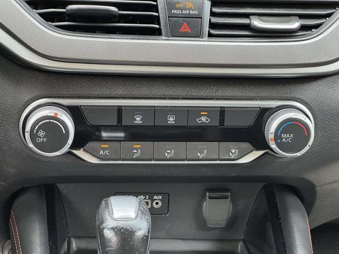 Used 2024 Nissan Altima 2.5 SR FWD image 5