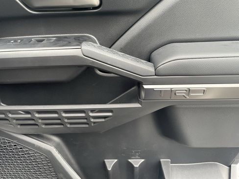 Used 2025 Toyota Tacoma TRD Sport image 58