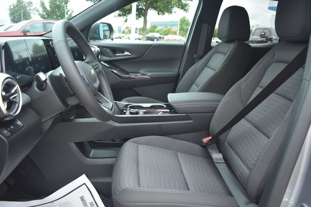 New 2027 Chevrolet Equinox LT w/ Safety and Technology Package FWD image 13