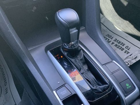 Used 2019 Honda Civic Sport image 13